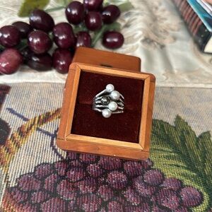 J.A. Burgeon Pearl Ring